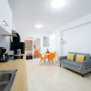 https://canasteros-apartments.hotelsinnerja.org